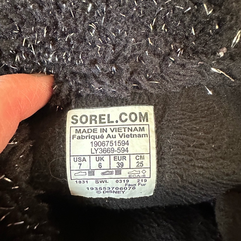 Sorel Disney X Whitney Short Lace in Wild Iris/ Black Anna Edition Boot - Picture 7 of 9